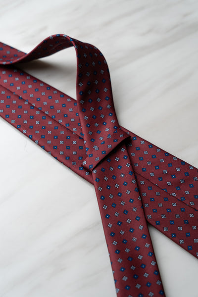 AT149RD Burgundy Red Floral Tie
