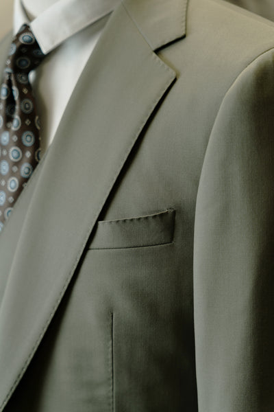 S024GN Rental Luxury Suit