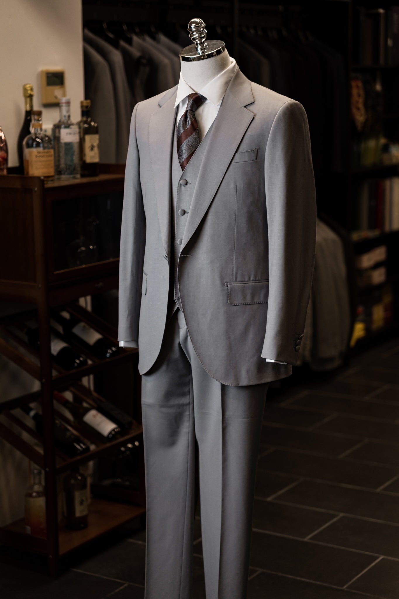 S022GY Rental Luxury Suit