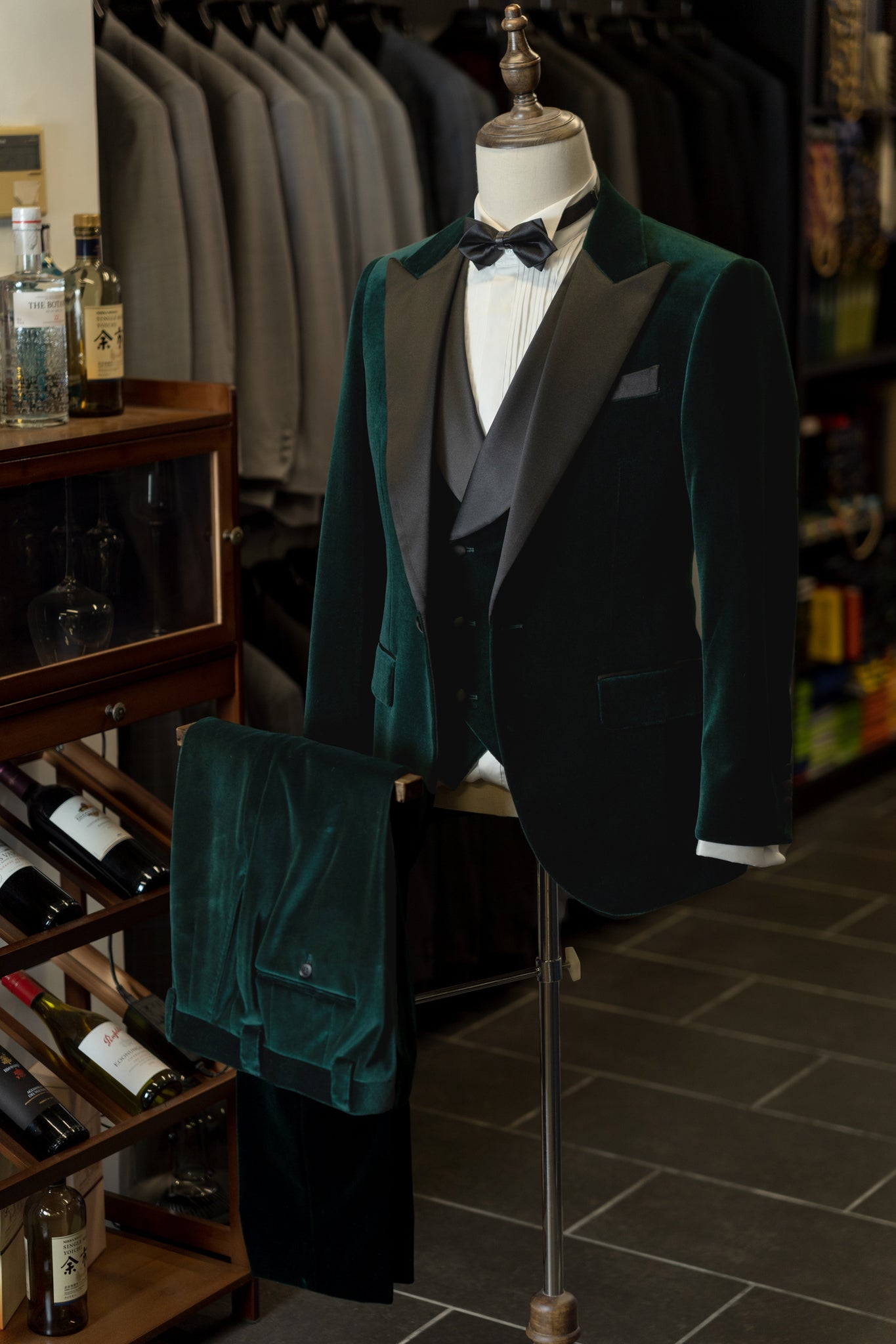Dark Green Velvet Tuxedo With Black Satin Peak Lapels