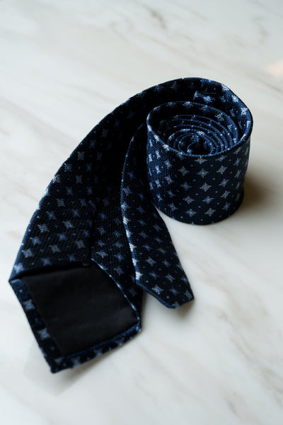 AT169NY Navy Blue Floral Tie