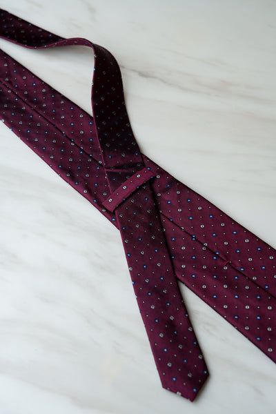 AT173RD Burgundy Red Dots Tie