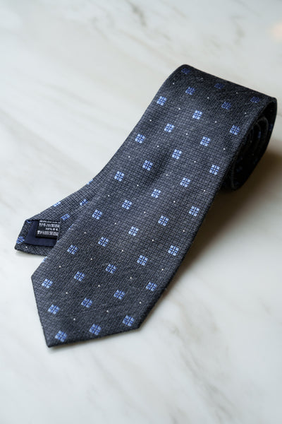 AT175GY Middle Grey Floral Tie