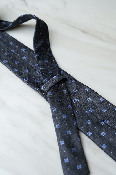 AT175GY Middle Grey Floral Tie