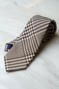 AT184BN Light Brown Houndstooth Tie