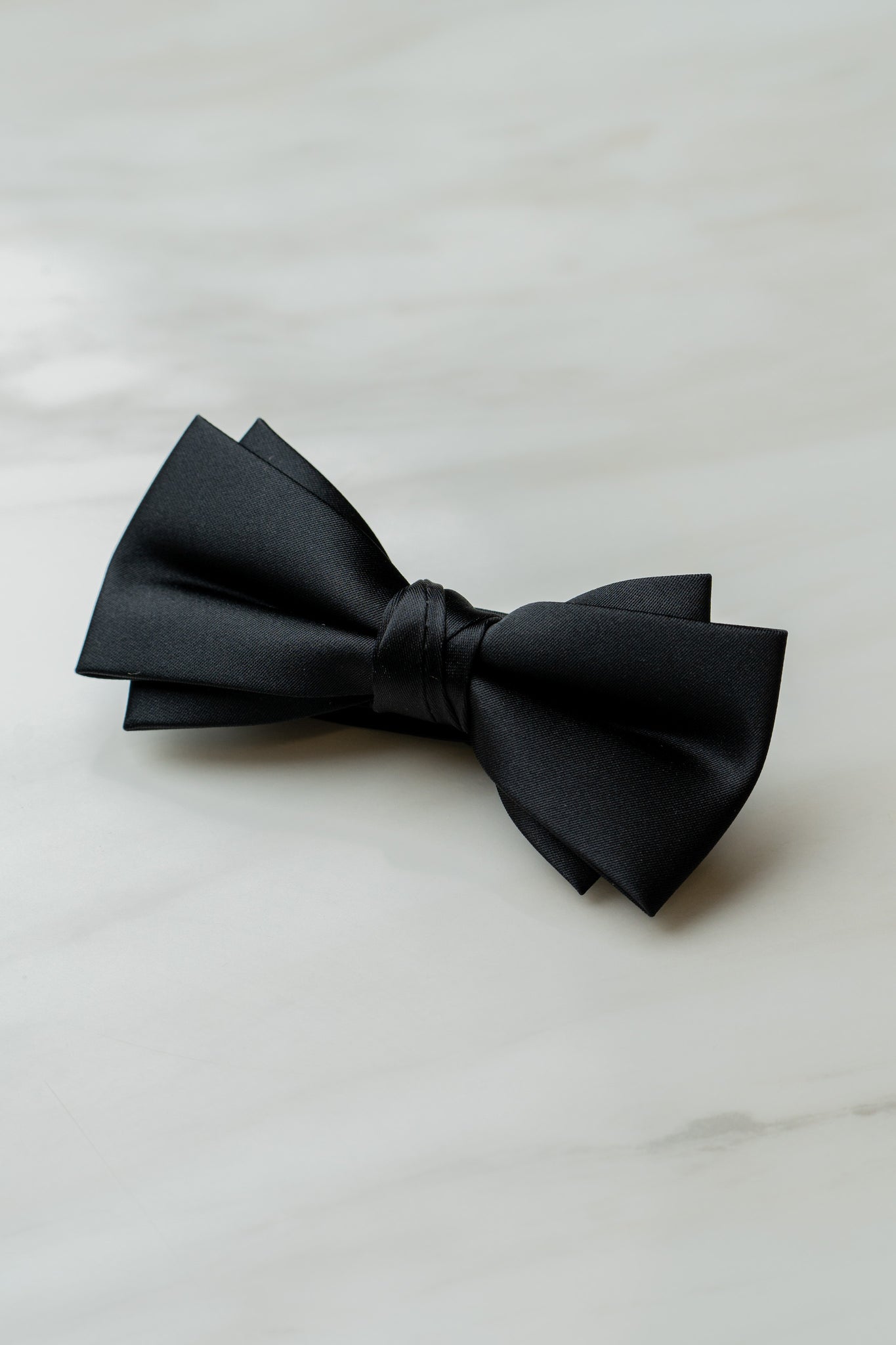 B153BK Balck Satin Bow Tie