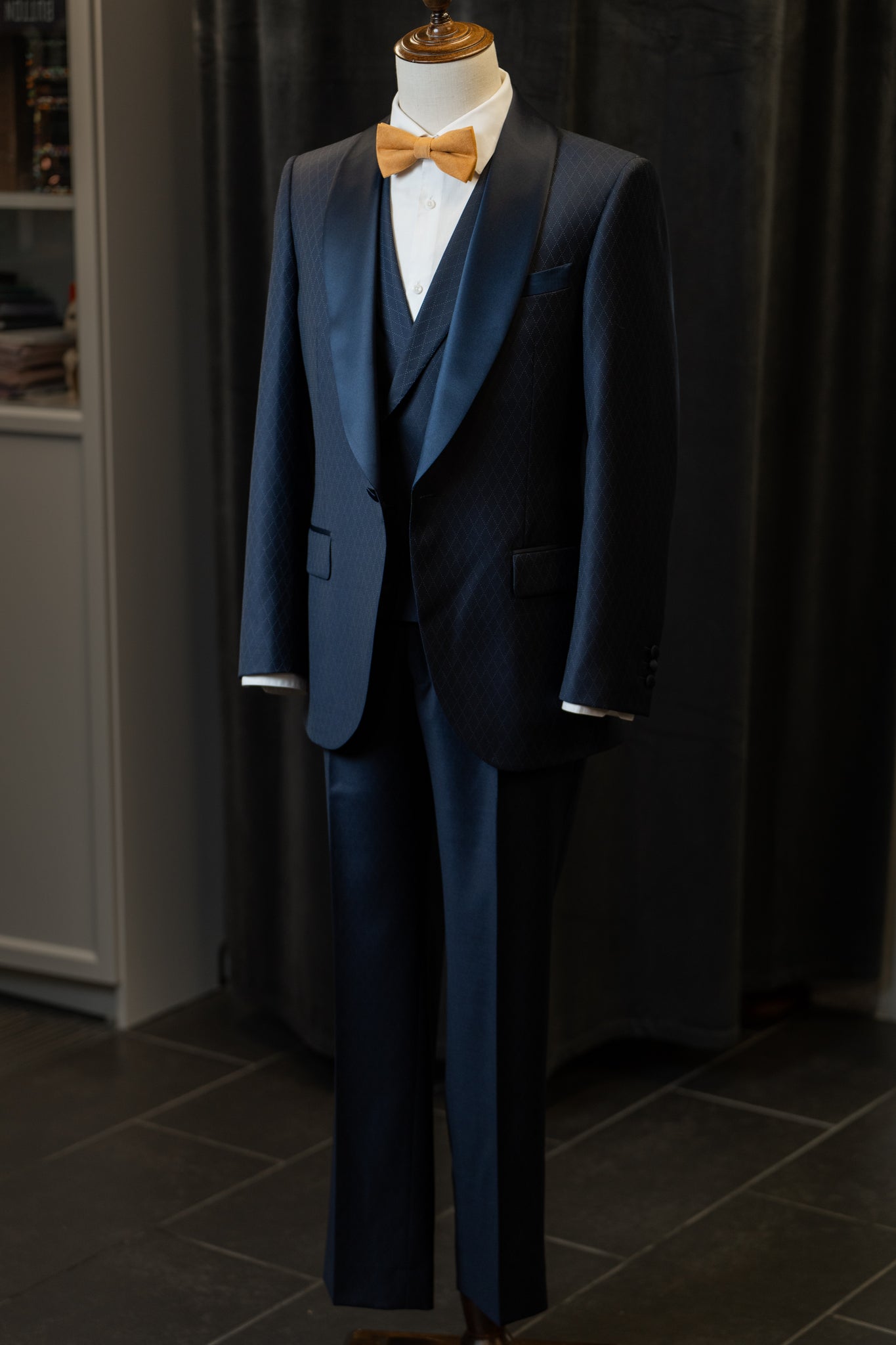 S101BU Rental Luxury Suit