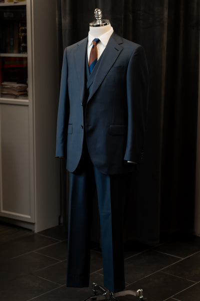 S097BU Rental Luxury Suit