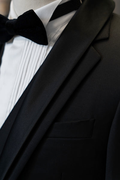 Black Tuxedo With Satin Shawl / Notch Lapels Suits