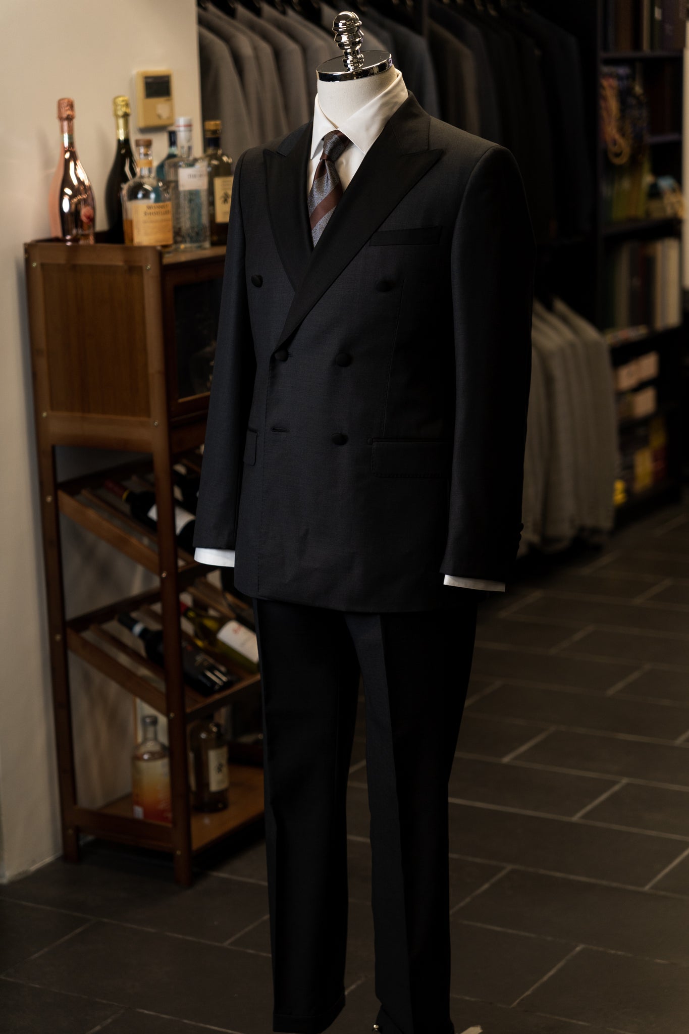 Dark Grey Tuxedo With Black Peak Lapel Double-Breasted Suit