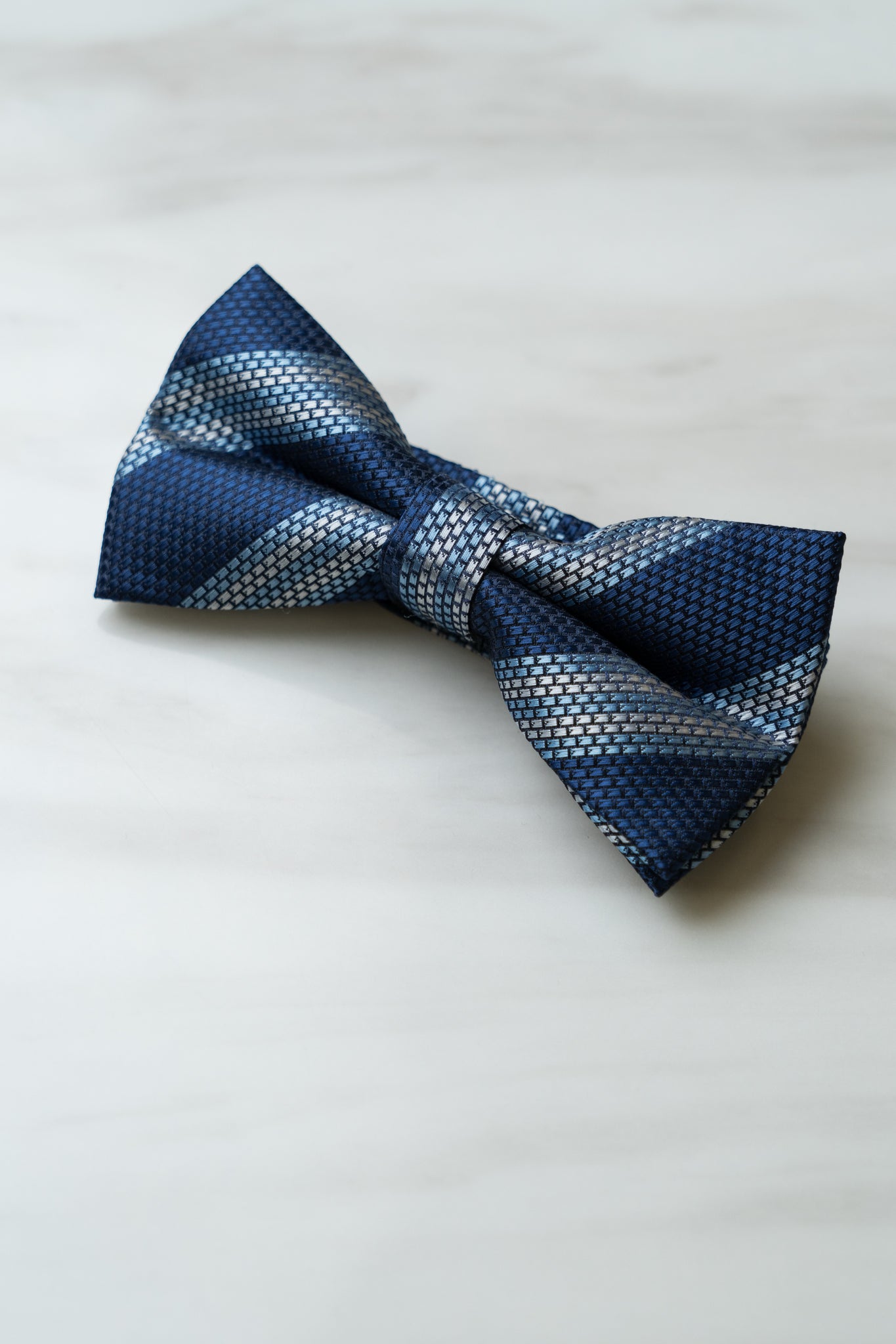 B024BU Blue Check Bow Tie
