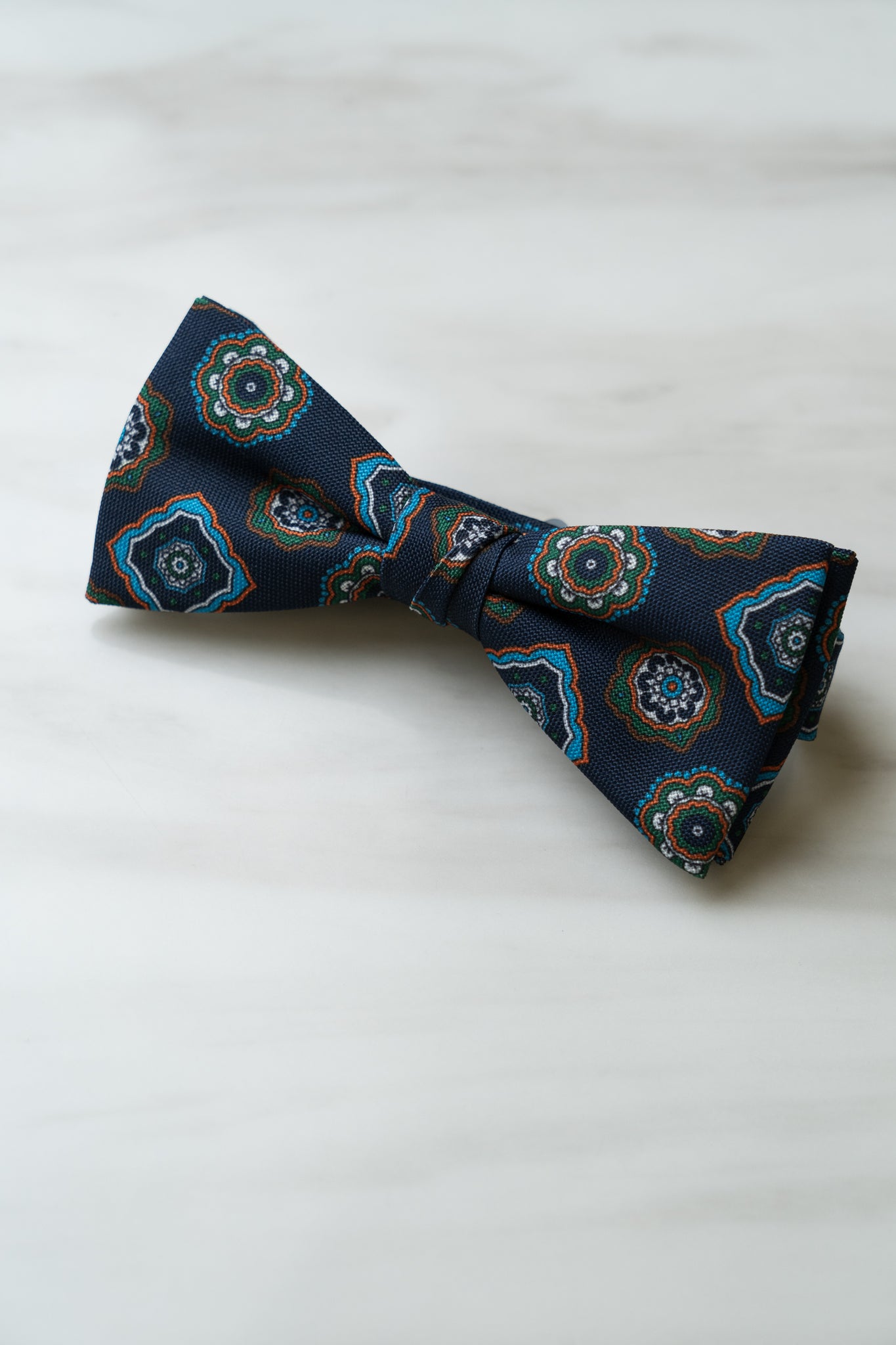 B026NY Navy Floral Bow Tie
