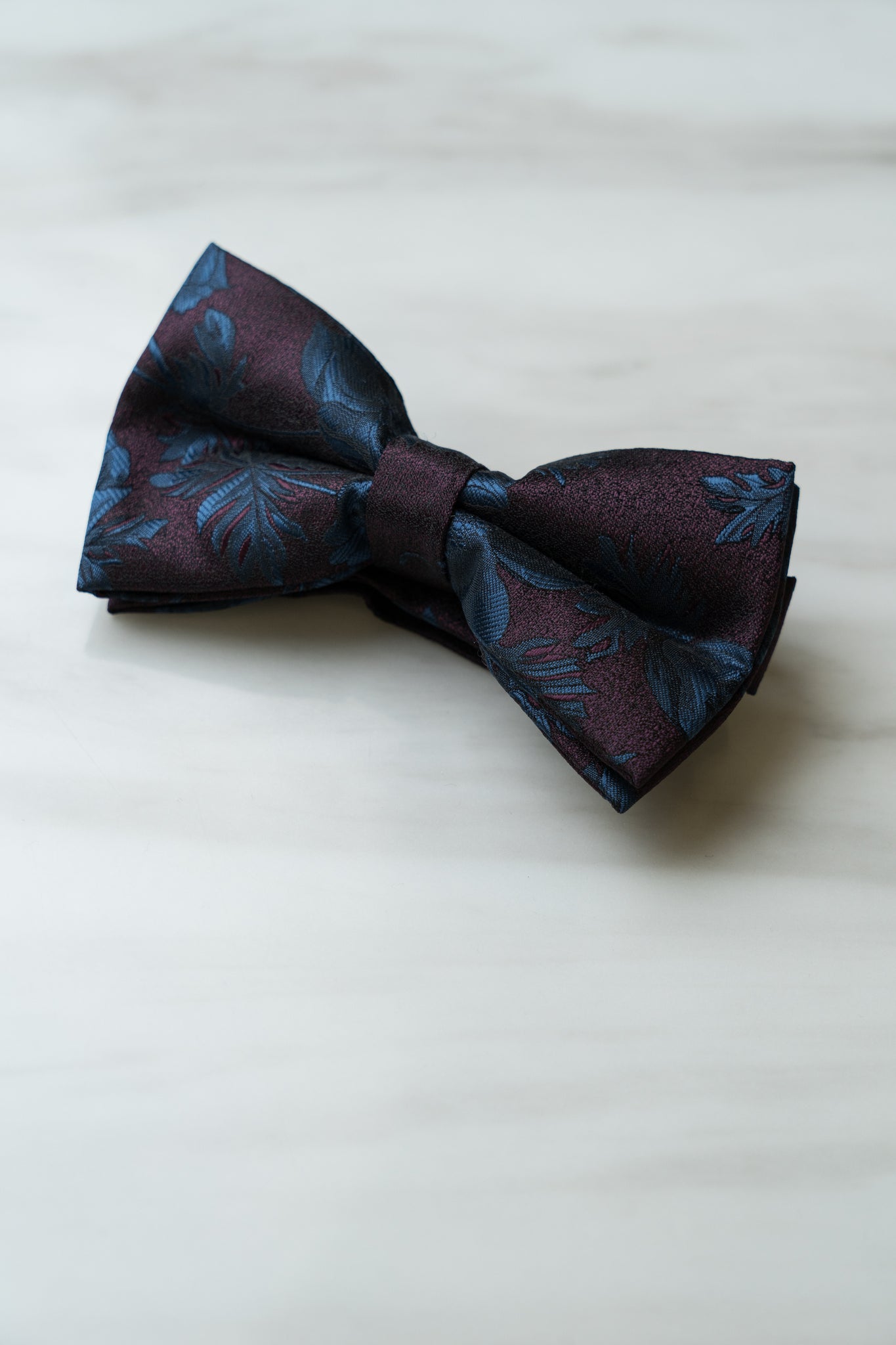 B036PU Purple Floral Bow Tie