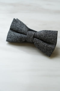 B043GY Grey Tweed Bow Tie