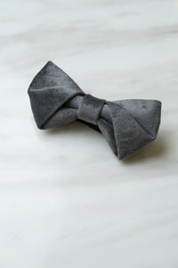 B050GY Grey Velvet Bow Tie