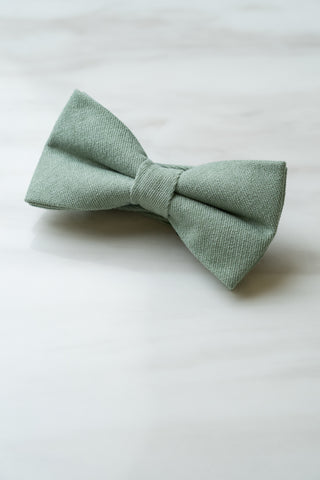 B083GN Green Suede Bow Tie