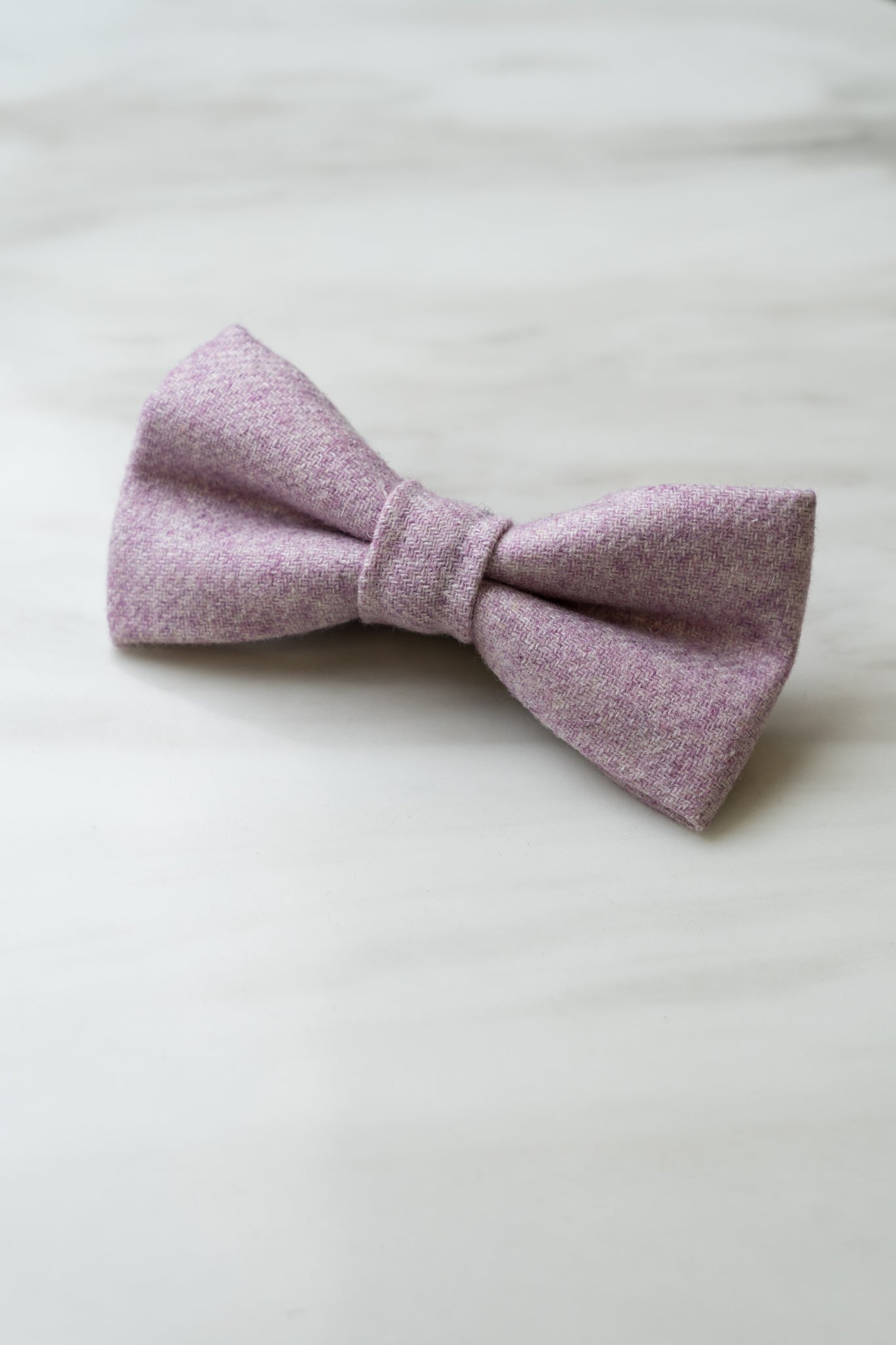 B100PK Dark Pink Tweed Bow Tie