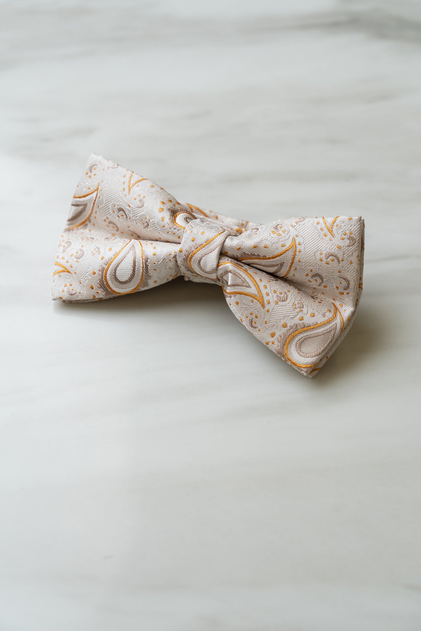 B112WT White Paisley Bow Tie