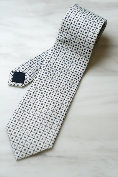 AT003WT White Check Tie