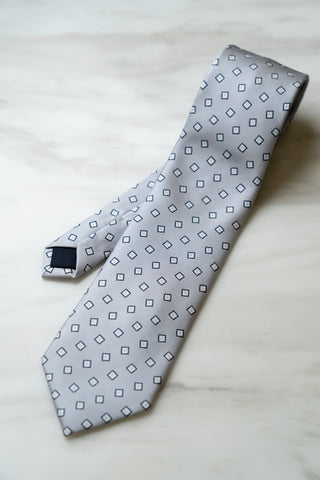 AT004GY Grey Dots Tie