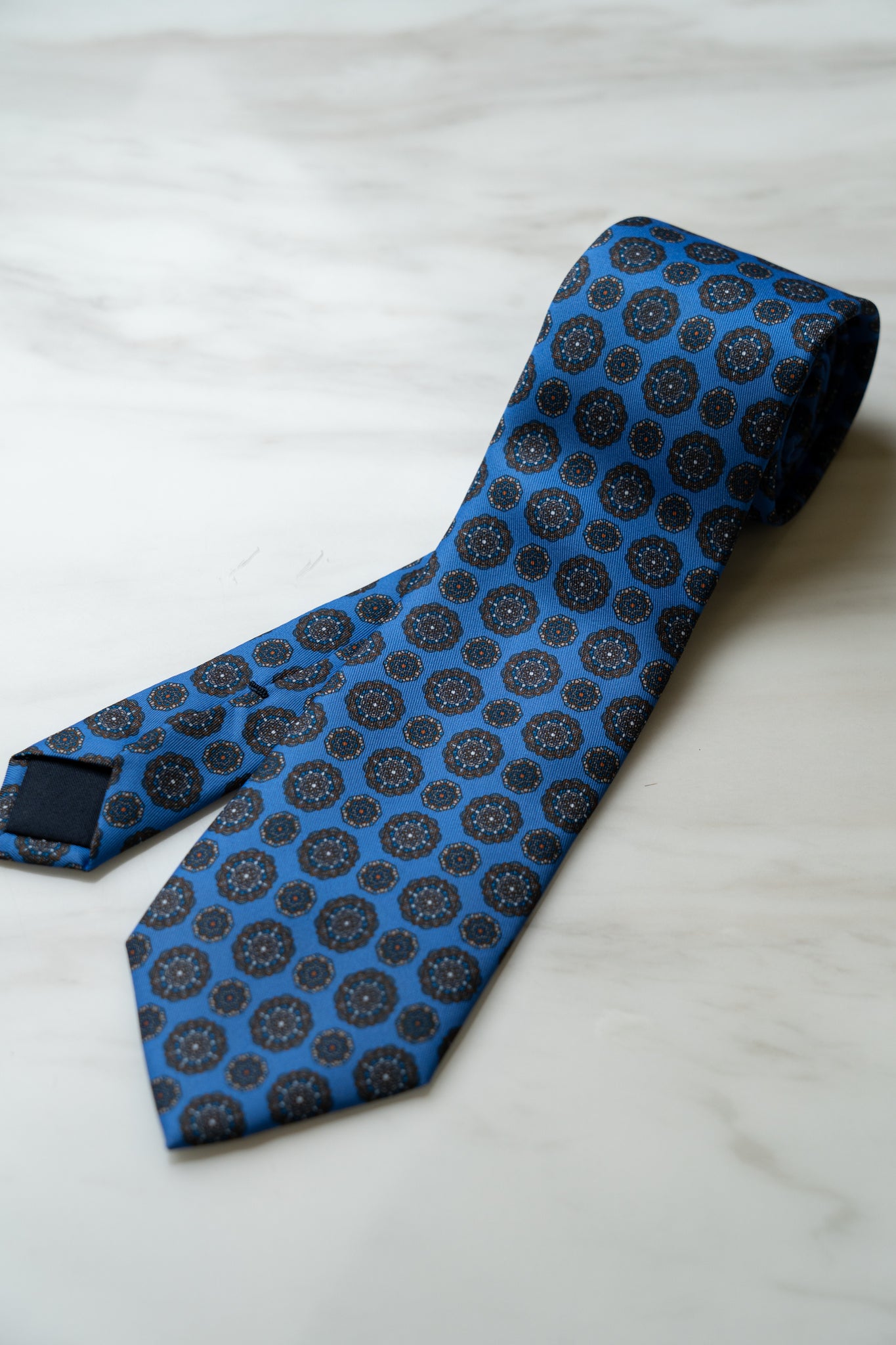 AT009BU Blue Floral Tie