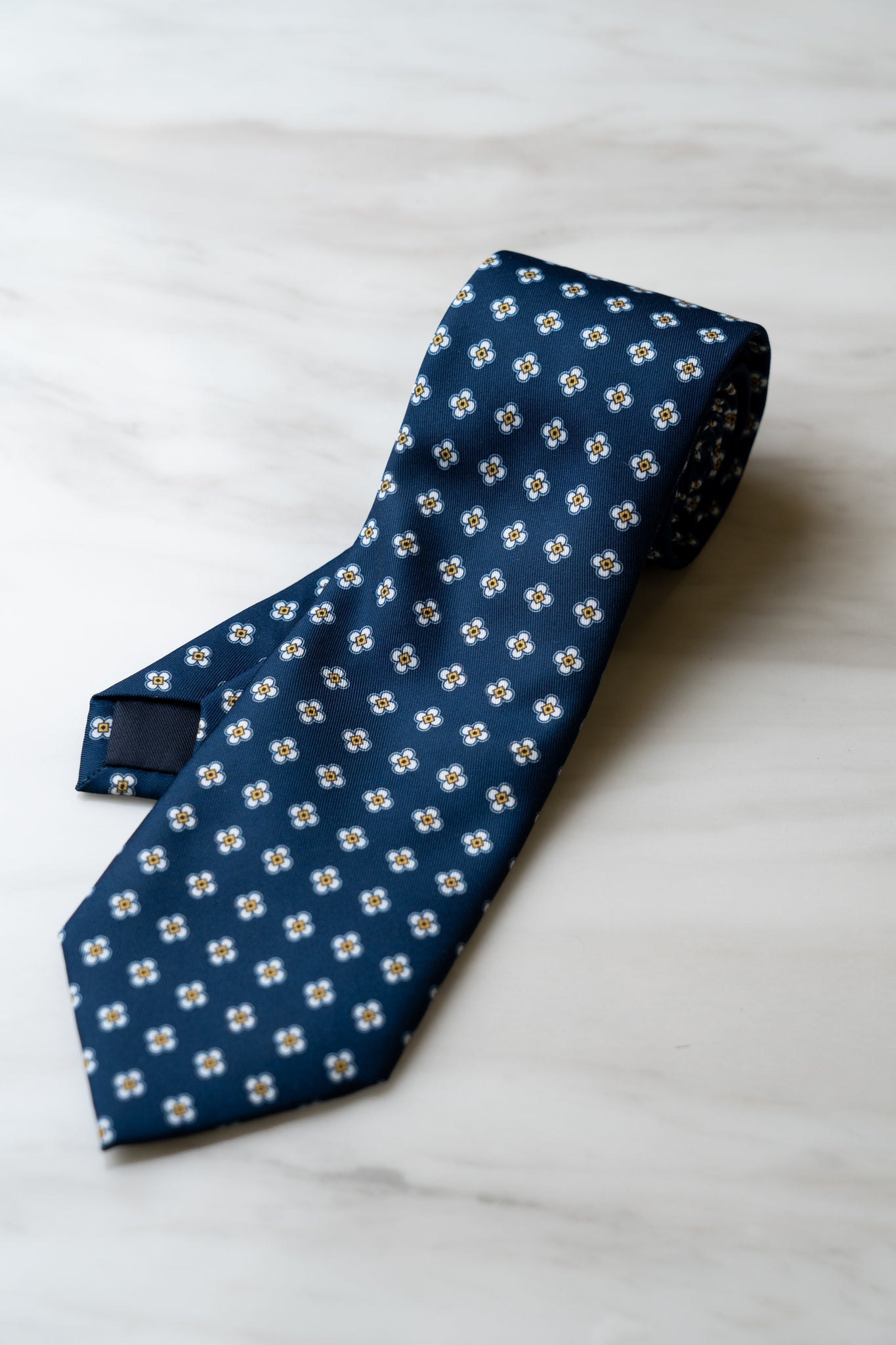 AT016NY Navy Blue Floral Tie