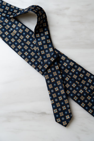 AT017BU Dark Blue Floral Tie