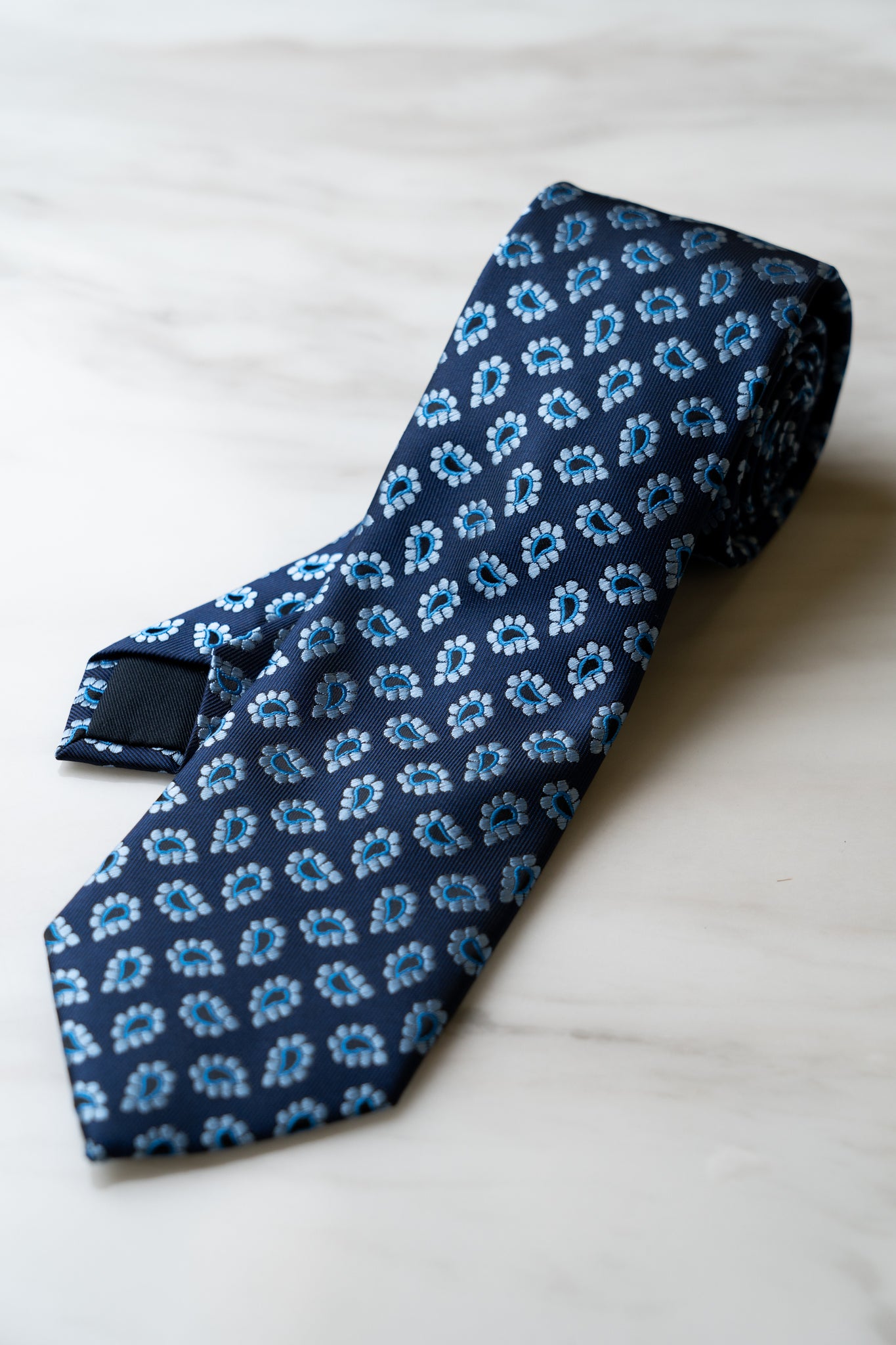 AT025NY Navy Blue Floral Tie