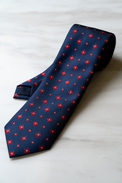 AT030BU Dark Blue Dots Tie