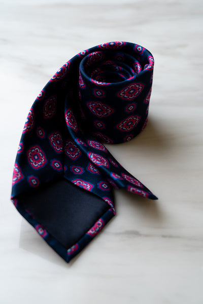 AT032BU Dark Blue Floral Tie