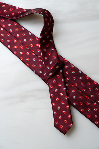 AT039RD Red Dots Tie