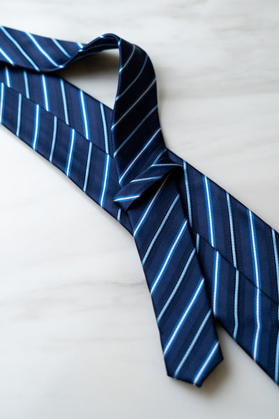 AT049BU Blue Stripe Tie