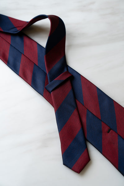 AT068RDBU Red/Blue Stripe Tie