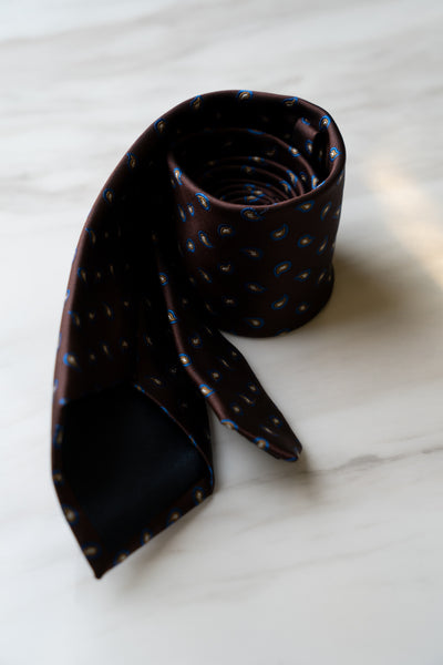 AT088BN Brown Dots Tie