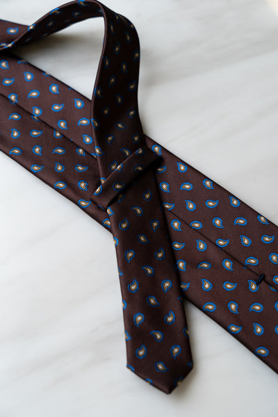 AT088BN Brown Dots Tie