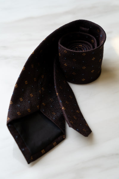 AT089BN Dark Brown Dots Tie