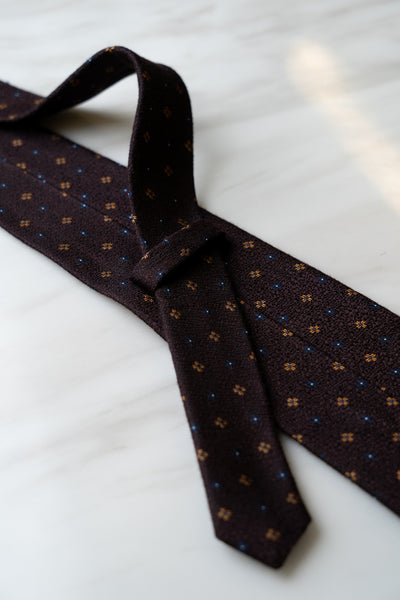 AT089BN Dark Brown Dots Tie