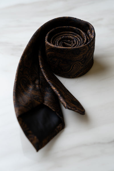 AT091BN Brown Paisley Tie