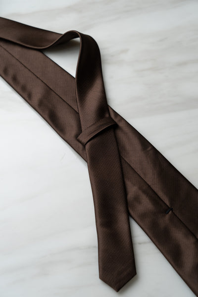 AT134BN Solid Color Tie in Dark Brown