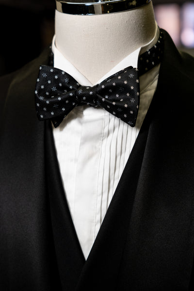 B128BK Black Dots Self Bow Tie