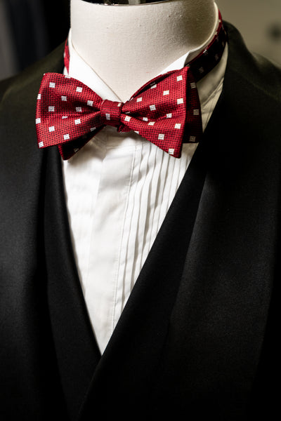 B126RD Red Dots Self Bow Tie