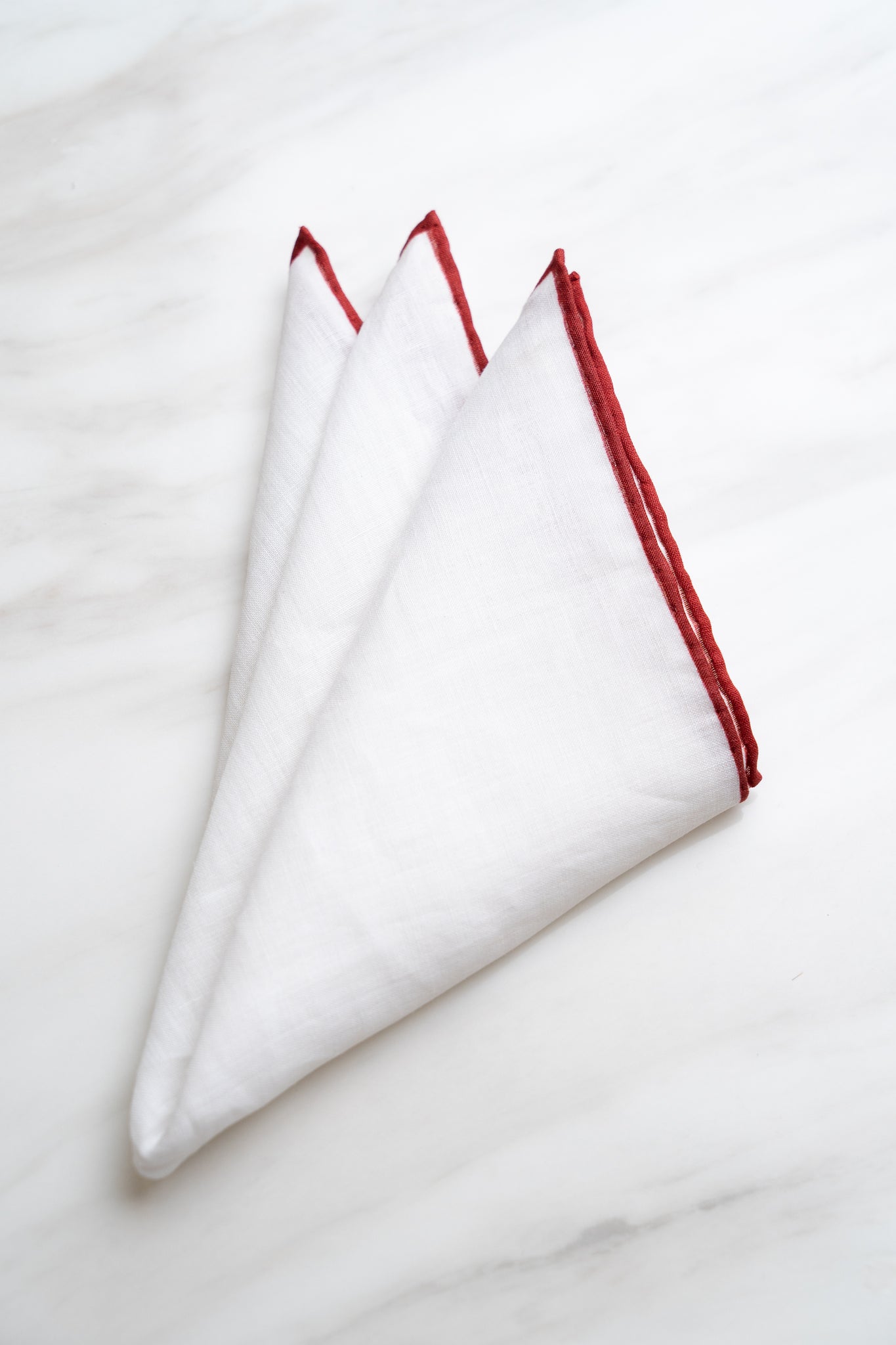 PS004WTRD White Linen Pocket Square With Dark Red Border