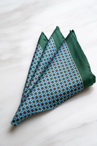 PS042GN Bottle Green Pocket Squares With Dots