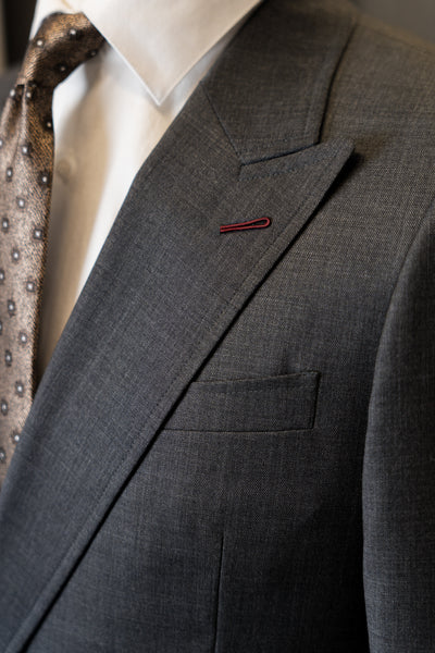 S085GY Rental Luxury Suit