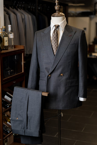 S085GY Rental Luxury Suit