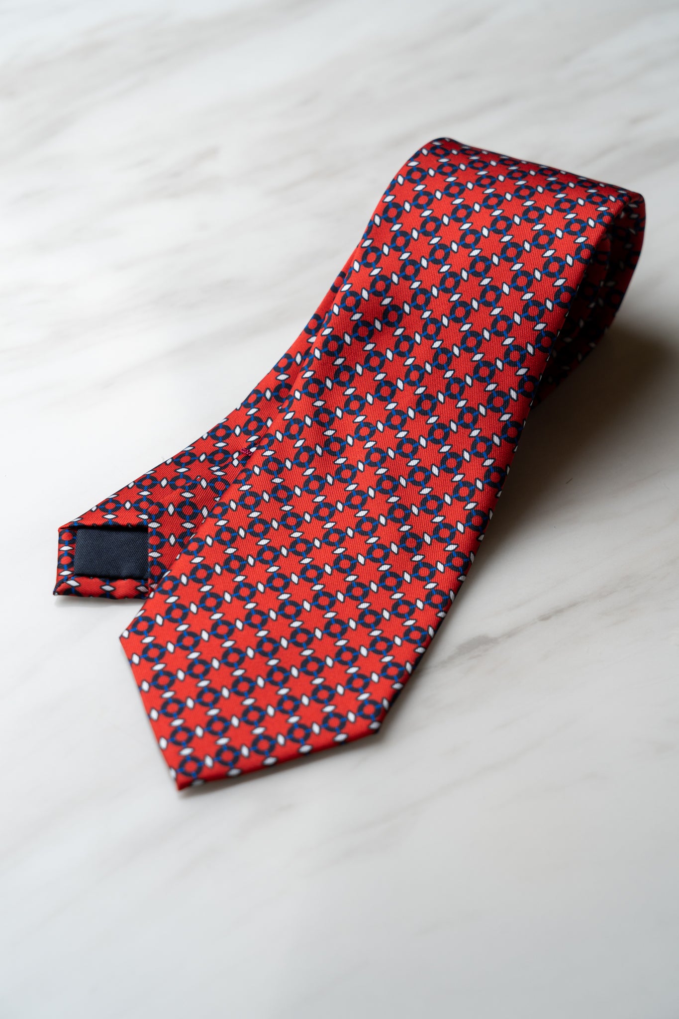 AT148RD Red Floral Tie