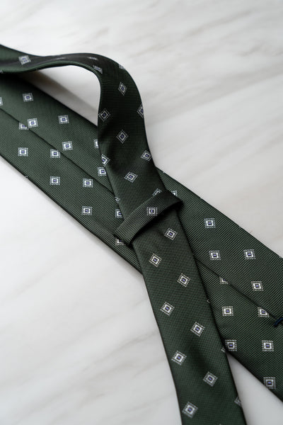 AT151GN Green Check Tie