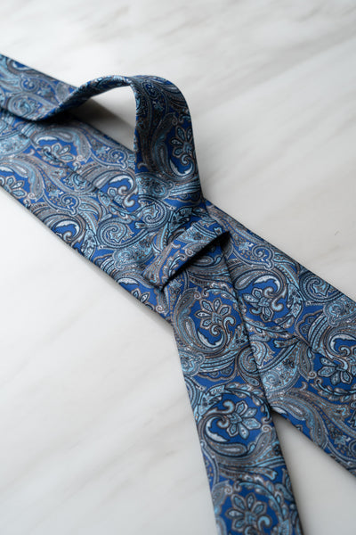 AT163BU Bright Blue Paisley TIe